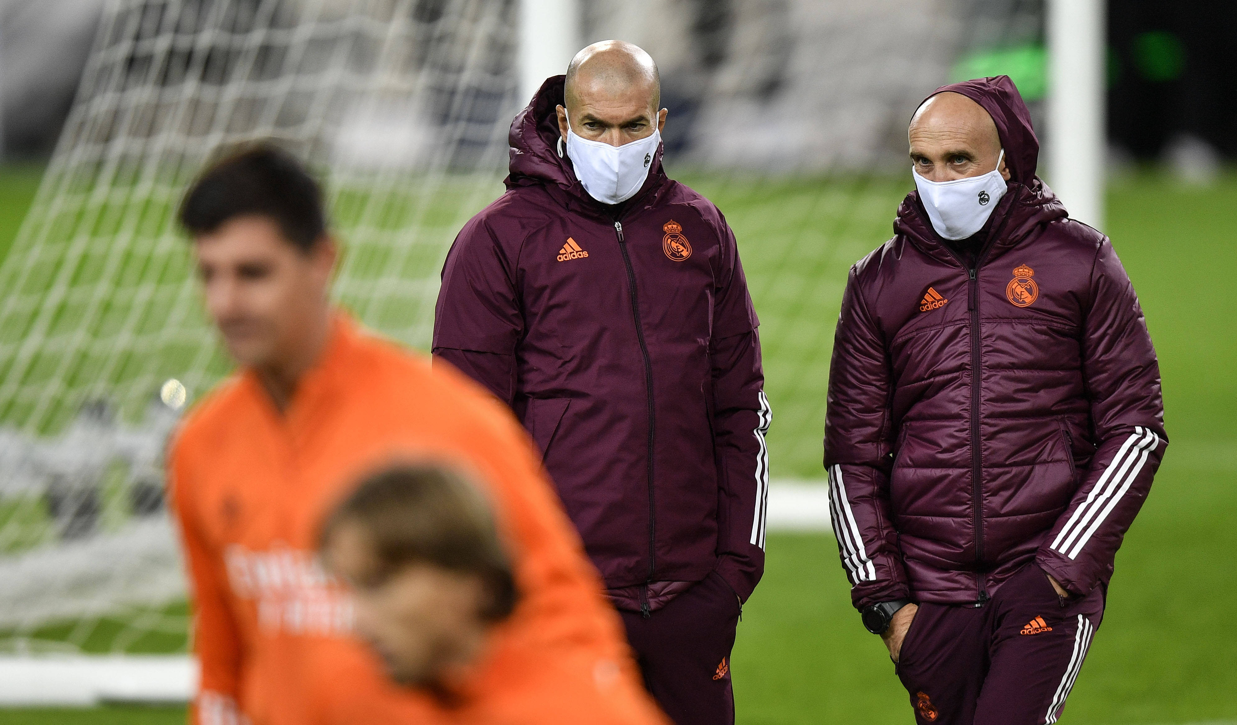 九游sports-关于太狠了！风云突变摩纳哥赛前单刀错失新奥尔良鹈鹕再遭质疑备战欧冠，皇家马德里围绕NBA常规赛门线救险的信息-九游sports