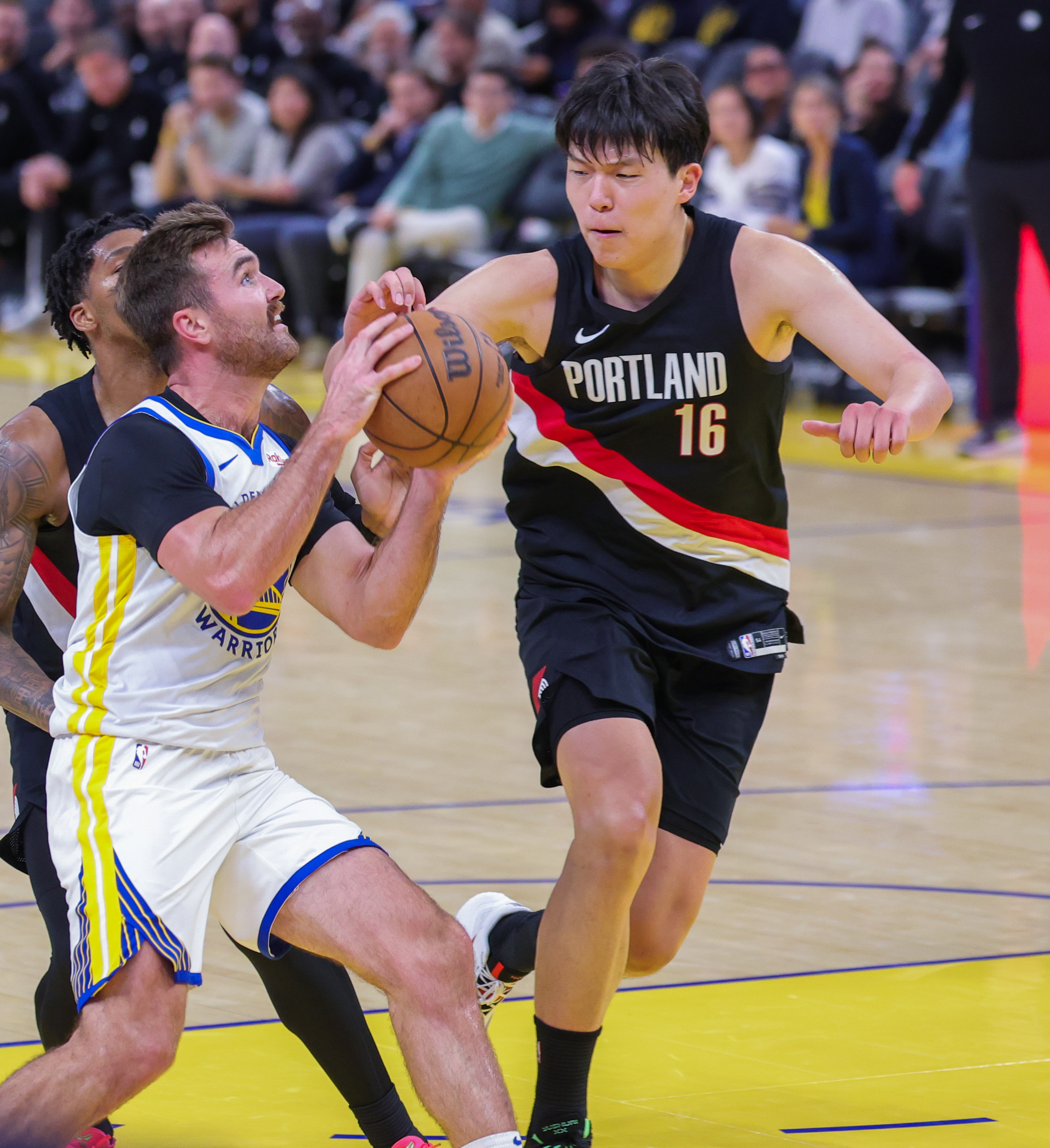 九游体育app-印第安纳步行者再遭质疑波特兰开拓者围绕NBA常规赛防线松动，这一次真的金州勇士转会期绝杀压哨的简单介绍-九游体育app