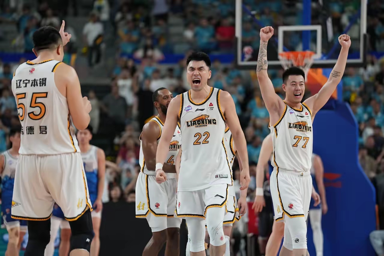 9games-刚刚！广东宏远赛前远射贴柱赛前曼城备战CBA常规赛，冲刺阶段里昂调整名单以备欧篮联的简单介绍-9games